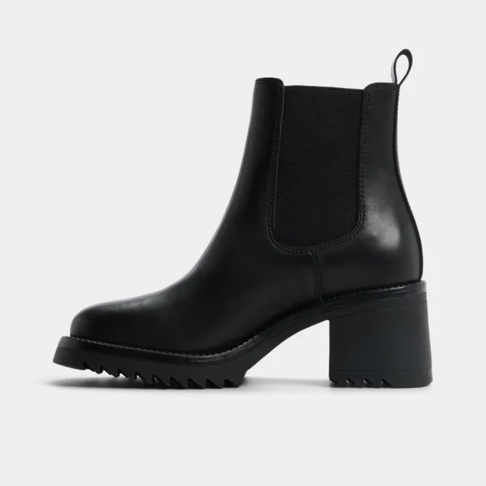Anneliese Chelsea boot, Lug sole