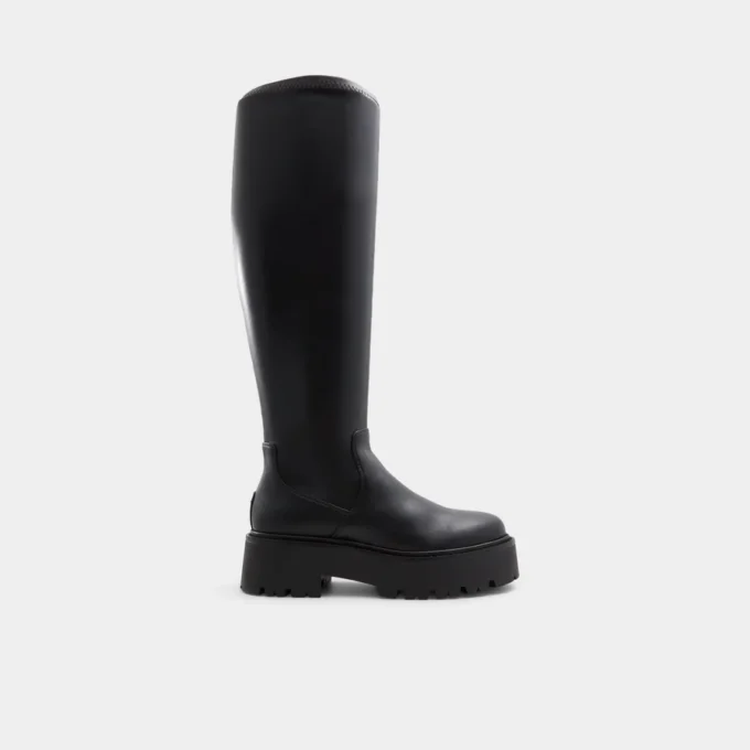 Carelden Knee-high boot, Lug sole