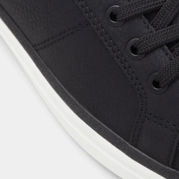 Finespec Low top sneaker, Cup sole