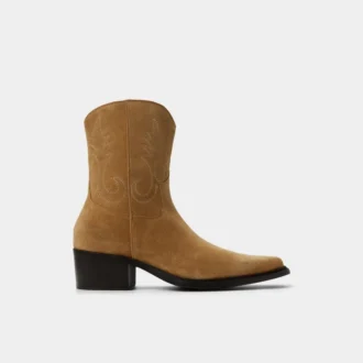 Guthrie Western boot, Block heel