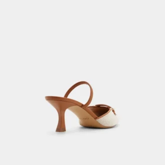 Nailah Slingback heel, Kitten heel