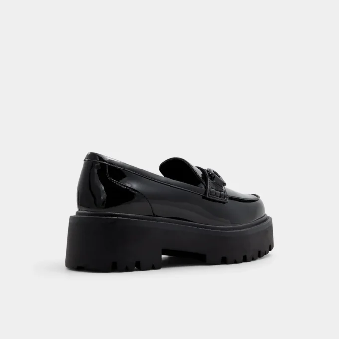 Oneameth Loafer, Lug sole