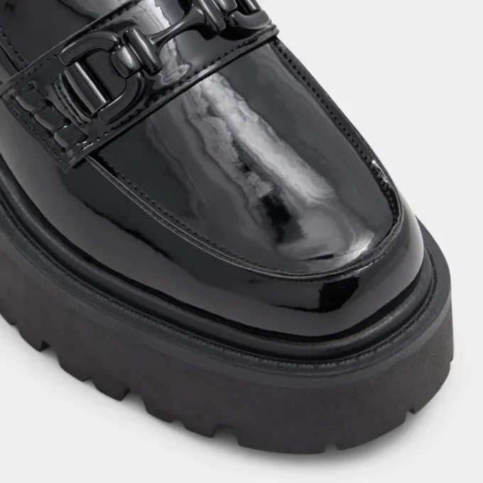 Oneameth Loafer, Lug sole